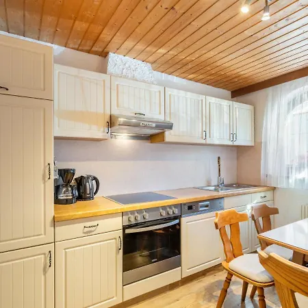 Apartamento Nadine-8 By Interhome