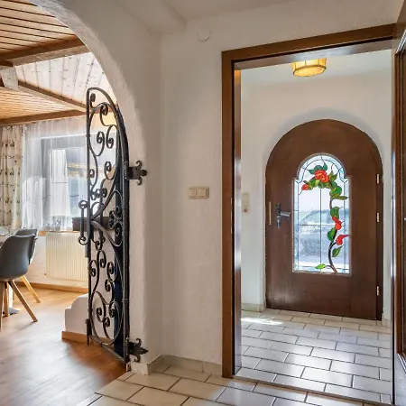 Lägenhet Nadine-8 By Interhome